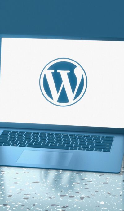 WordPress画面が真っ白でエラーが表示されない場合の復旧体験記